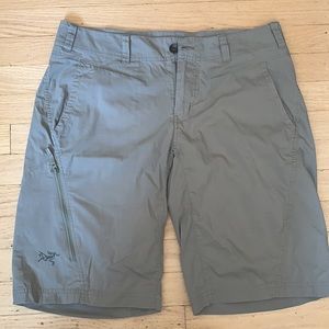 Arcteryx shorts size 32